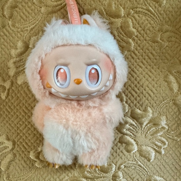 Happiness Labubu - Picture 1 of 3